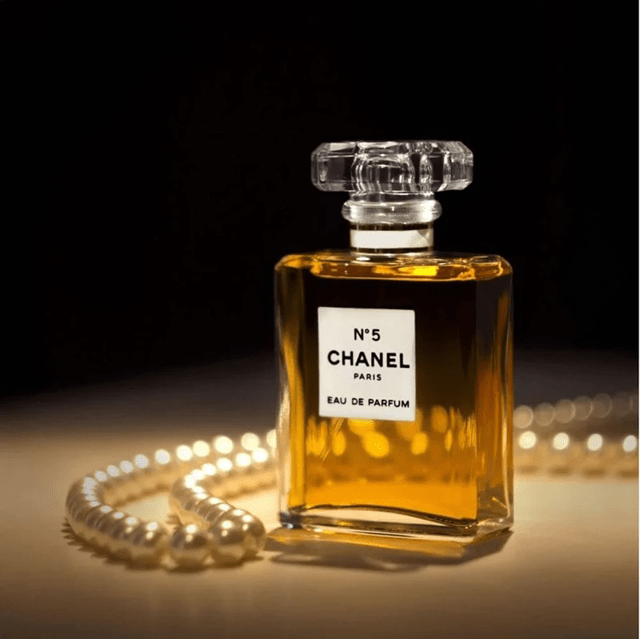 Chanel N5 EDP 100 ml Christmas Package