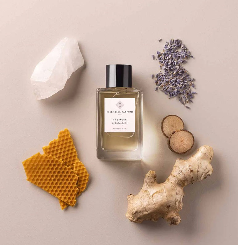 Essential Parfums The Musc EDP 100?ml in lifestyle – luxury perfume set for unisex