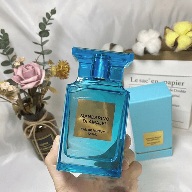 【美品】TOM FORD MANDARINO DI AMALFI 100ml TOM FORD Mandarino di Amalfi Woda perfumowana 100 ml