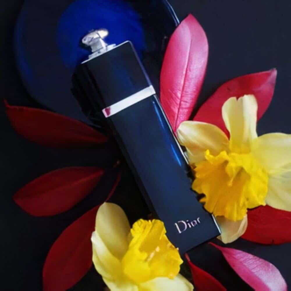 Купить оригинал DIOR ADDICT EAU DE PARFUM в Parfumer.kg Большой выбор и лучшие цены! Элитная парфюмерия в Бишкеке с бесплатной доставкой.